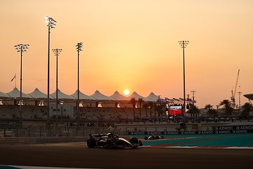 M407690 2023 Abu Dhabi Grand Prix - Friday