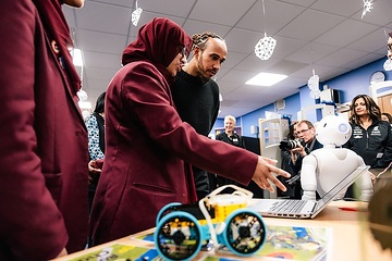 M410285 Lewis Hamilton celebrates STEM Academy success at the Mulberry Schools Trust
