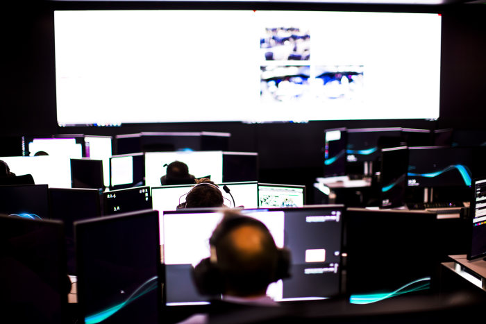 M174240 F1, Brackley, Mercedes-AMG Petronas Motorsport, Race Support Room