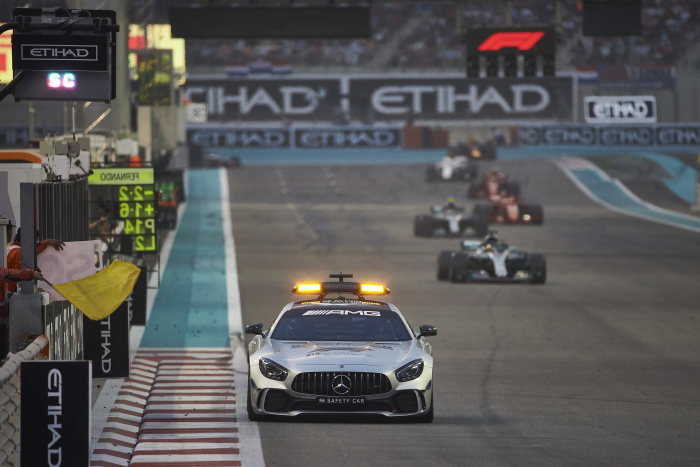 M182026 2018 Abu Dhabi Grand Prix, Sunday - Steve Etherington
