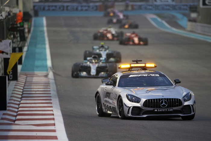 M182030 2018 Abu Dhabi Grand Prix, Sunday - Steve Etherington