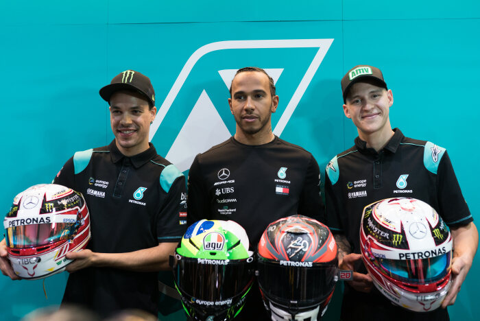M185875 Lewis visits PETRONAS YSRT at the 2019 Qatar MotoGP™