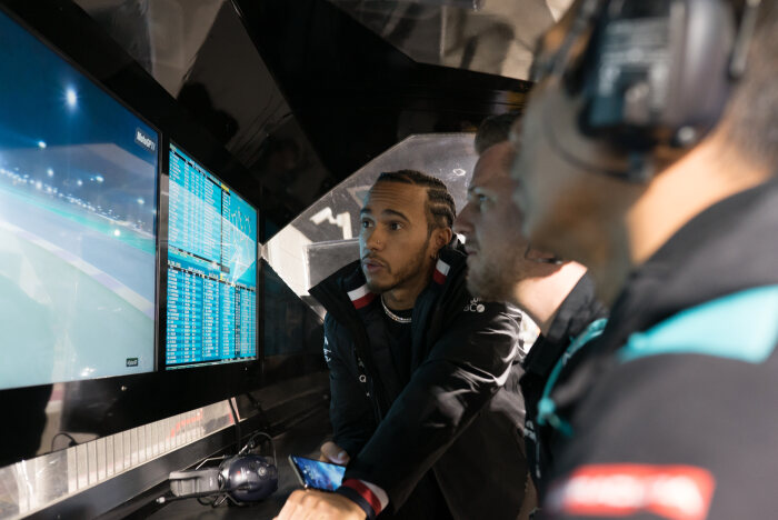 M185878 Lewis visits PETRONAS YSRT at the 2019 Qatar MotoGP™