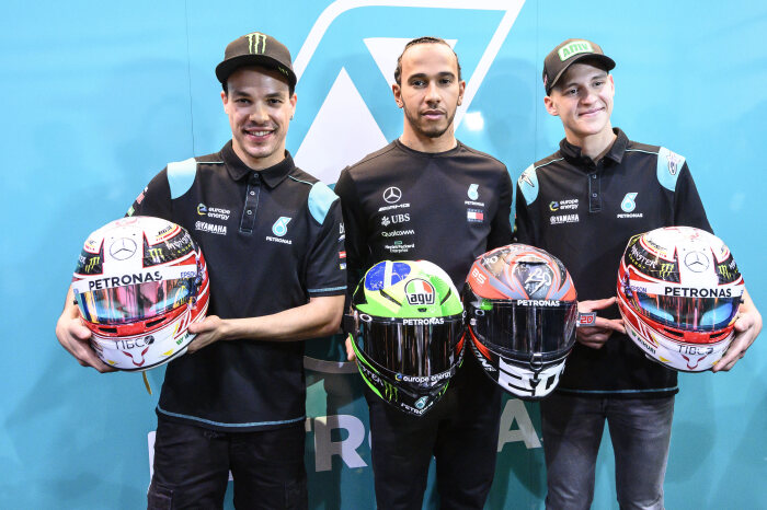 M185891 Lewis visits PETRONAS YSRT at the 2019 Qatar MotoGP™