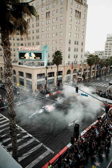 M217408 2019 LA F1 Fan Festival
