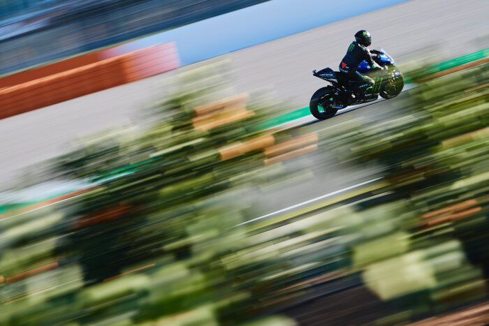 M224231 Lewis Hamilton and Valentino Rossi - Valencia #LH44VR46