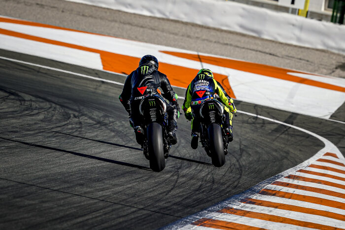 M224248 Lewis Hamilton and Valentino Rossi - Valencia #LH44VR46