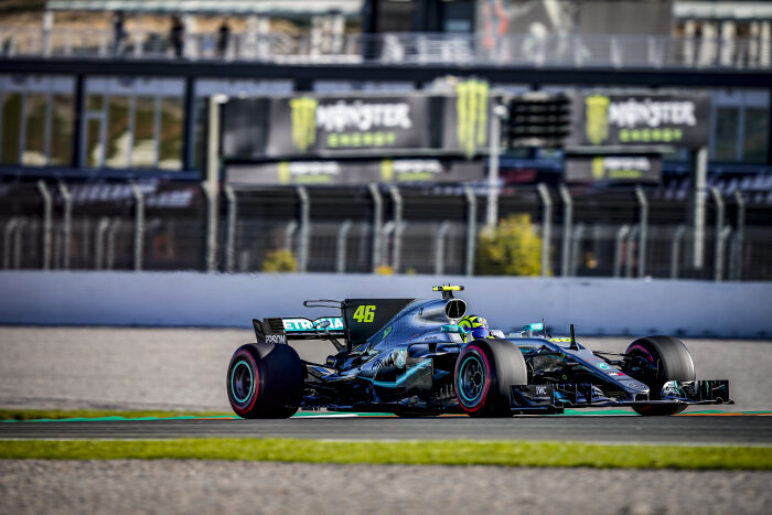 M224249 Lewis Hamilton and Valentino Rossi - Valencia #LH44VR46