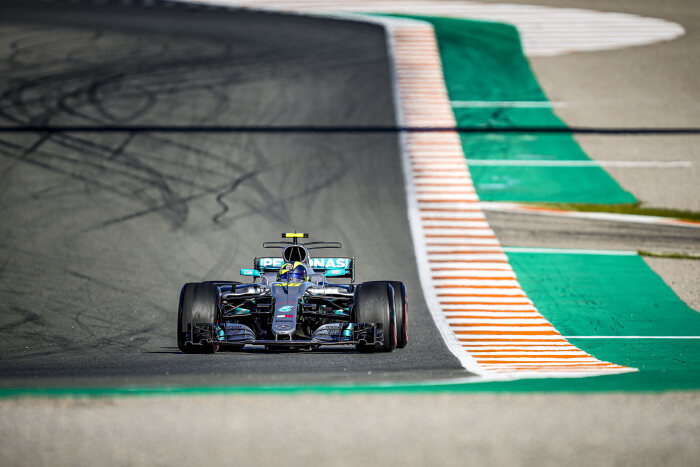 M224252 Lewis Hamilton and Valentino Rossi - Valencia #LH44VR46