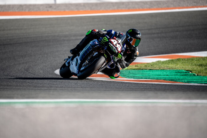 M224260 Lewis Hamilton and Valentino Rossi - Valencia #LH44VR46