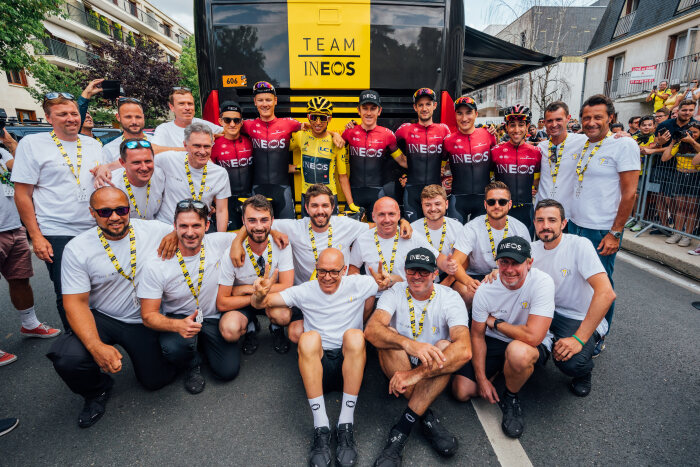 M224274 Mercedes-AMG Petronas Motorsport announces performance partnership with INEOS sailing and cycling teams