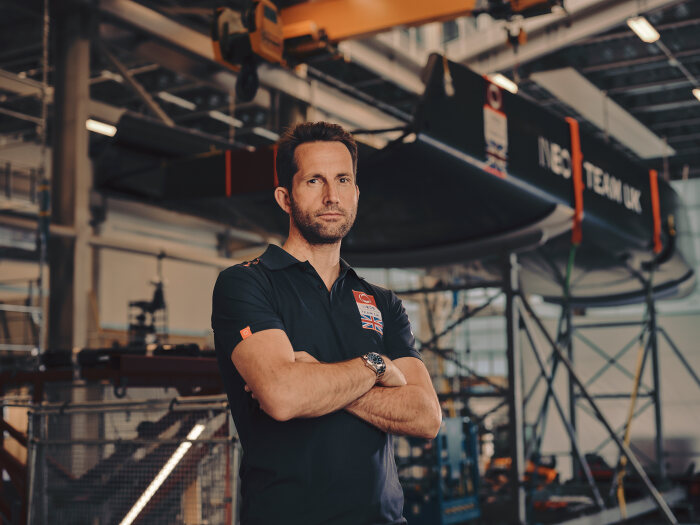M224290 Mercedes-AMG Petronas Motorsport announces performance partnership with INEOS sailing and cycling teams
