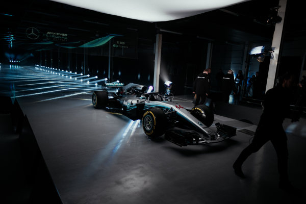 M147671 F1 W09 EQ Power+ Launch, Silverstone - Paul Ripke