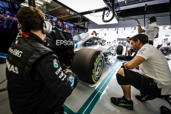 M152647 2018 Bahrain Grand Prix, Saturday - Wolfgang Wilhelm