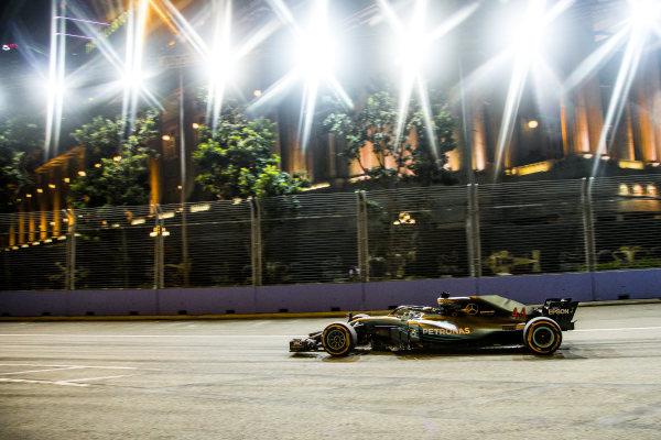 M171582 2018 Singapore Grand Prix, Saturday - Wolfgang Wilhelm