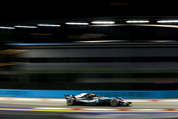 M171775 2018 Singapore Grand Prix, Saturday - Wolfgang Wilhelm