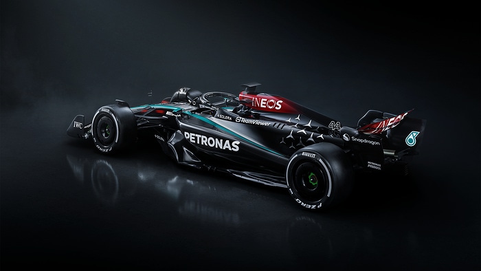 M411701 Mercedes-AMG F1 W15 E Performance Launch
