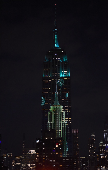 M429213 WhatsApp Emoji Car in New York
