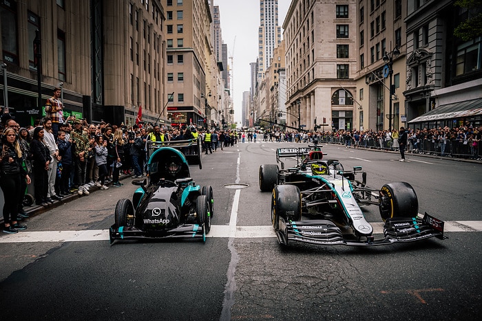 M429216 Team Celebrates WhatsApp Partnership with Iconic New York Demo Run