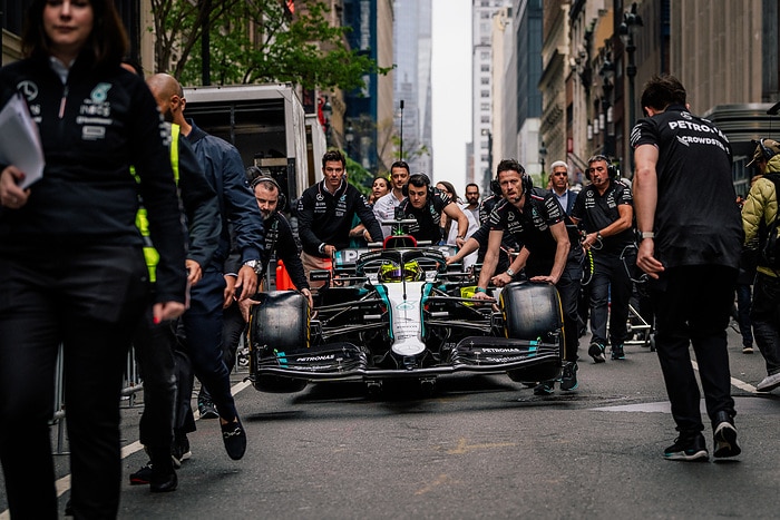 M429222 Team Celebrates WhatsApp Partnership with Iconic New York Demo Run