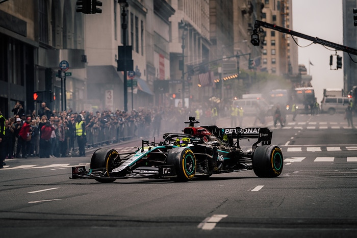 M429233 Team Celebrates WhatsApp Partnership with Iconic New York Demo Run