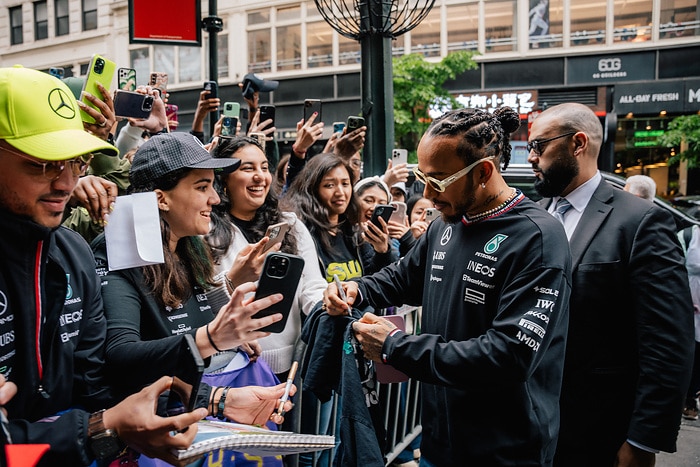 M429237 Team Celebrates WhatsApp Partnership with Iconic New York Demo Run