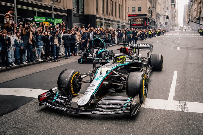 M429240 Team Celebrates WhatsApp Partnership with Iconic New York Demo Run