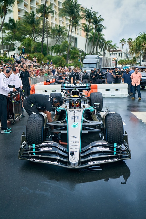 M528556 adidas x Mercedes-AMG PETRONAS F1 Team x Bad Bunny - Puerto Rico Demo Run