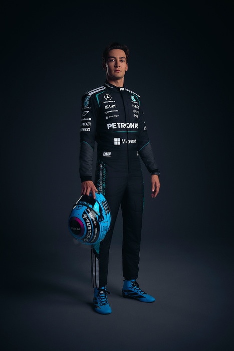 M560120 Mercedes-AMG F1 W17 E Performance First Look