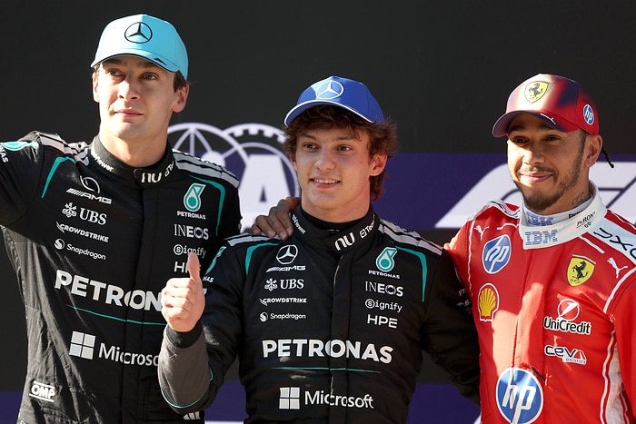M585744 F1 Grand Prix Of China - Sprint & Qualifying