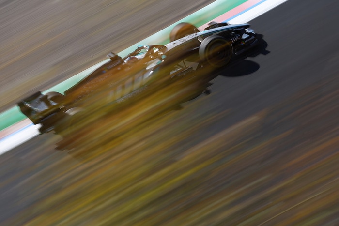M589282 F1 Grand Prix Of Japan - Practice