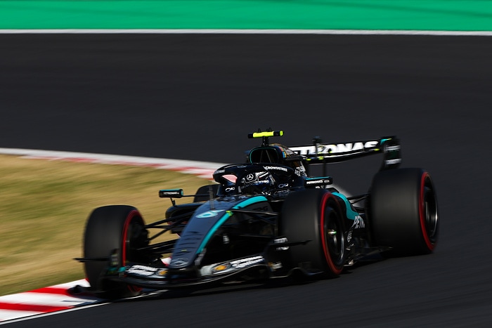 M589285 F1 Grand Prix Of Japan - Practice