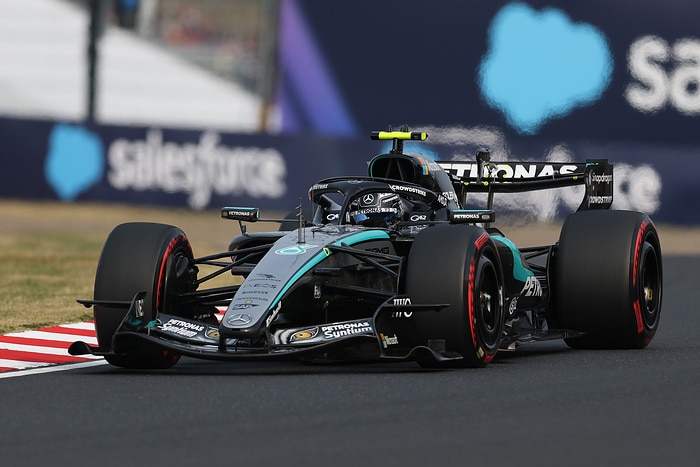 M590180 F1 Grand Prix Of Japan - Qualifying